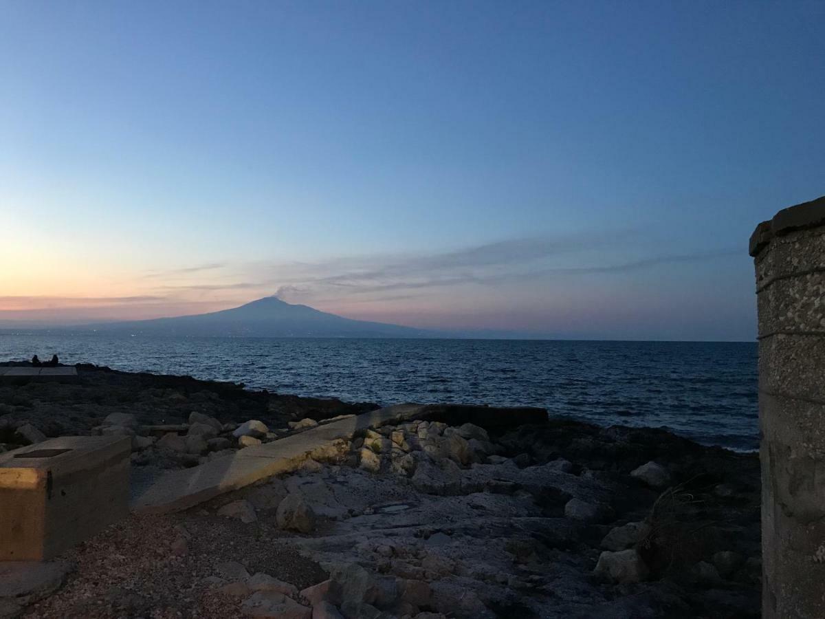 Villa Blue54 - Pozzillo Sul Mare Fra L'Etna E Taormina Exterior foto